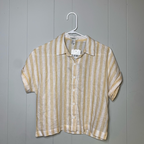 New cropped short sleeve button up - Picture 2 of 4